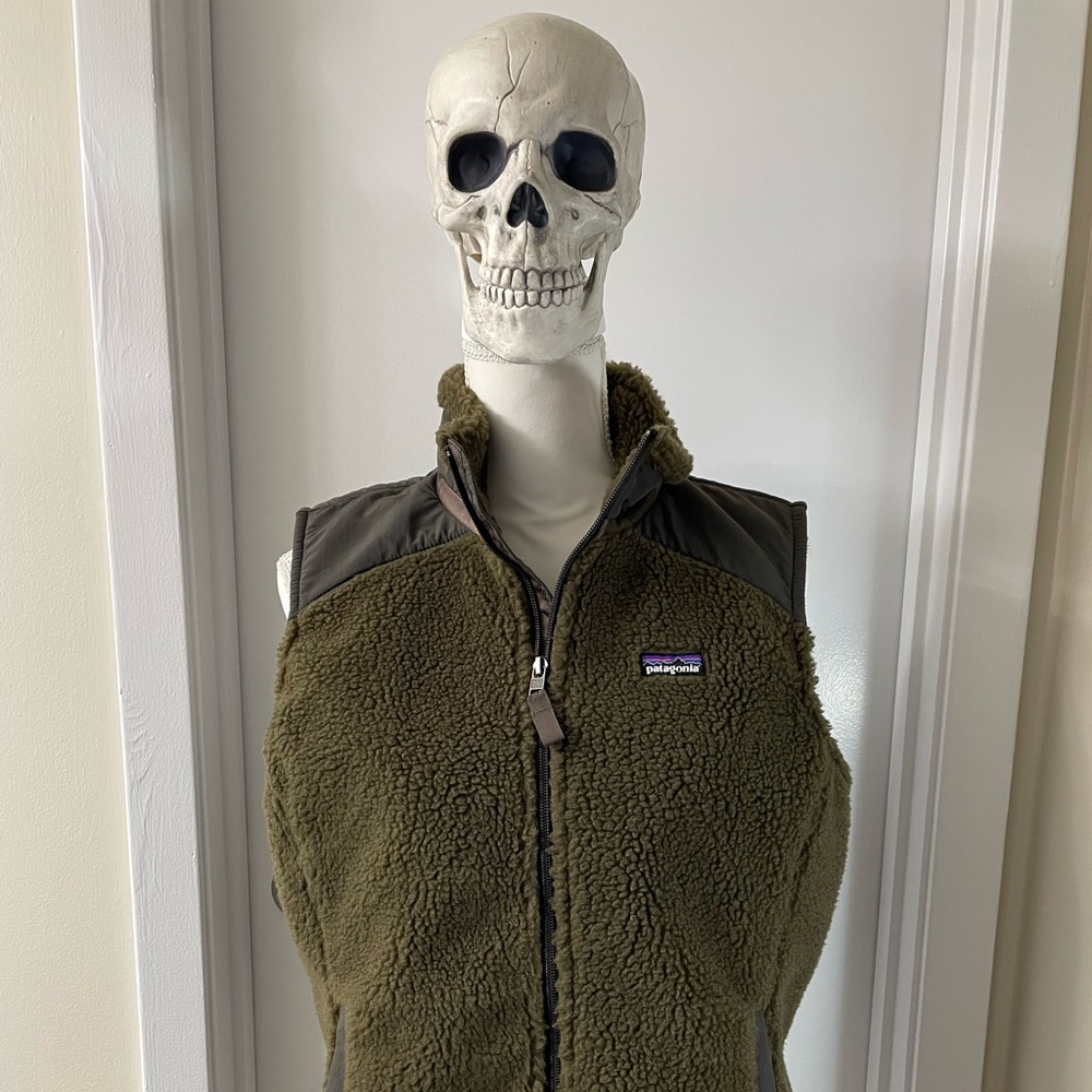 Patagonia Women’s Zip Up Fleece Vest, Sz L